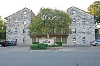 Building Photo - 3506 Speedway St