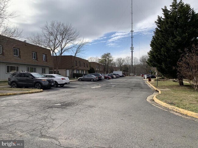 Building Photo - 7932 Silverada Pl