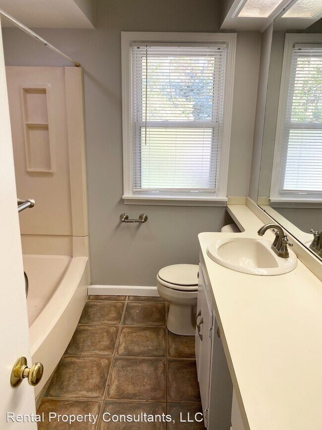 Building Photo - 3 br, 2 bath House - 844 Patterson Ave SE