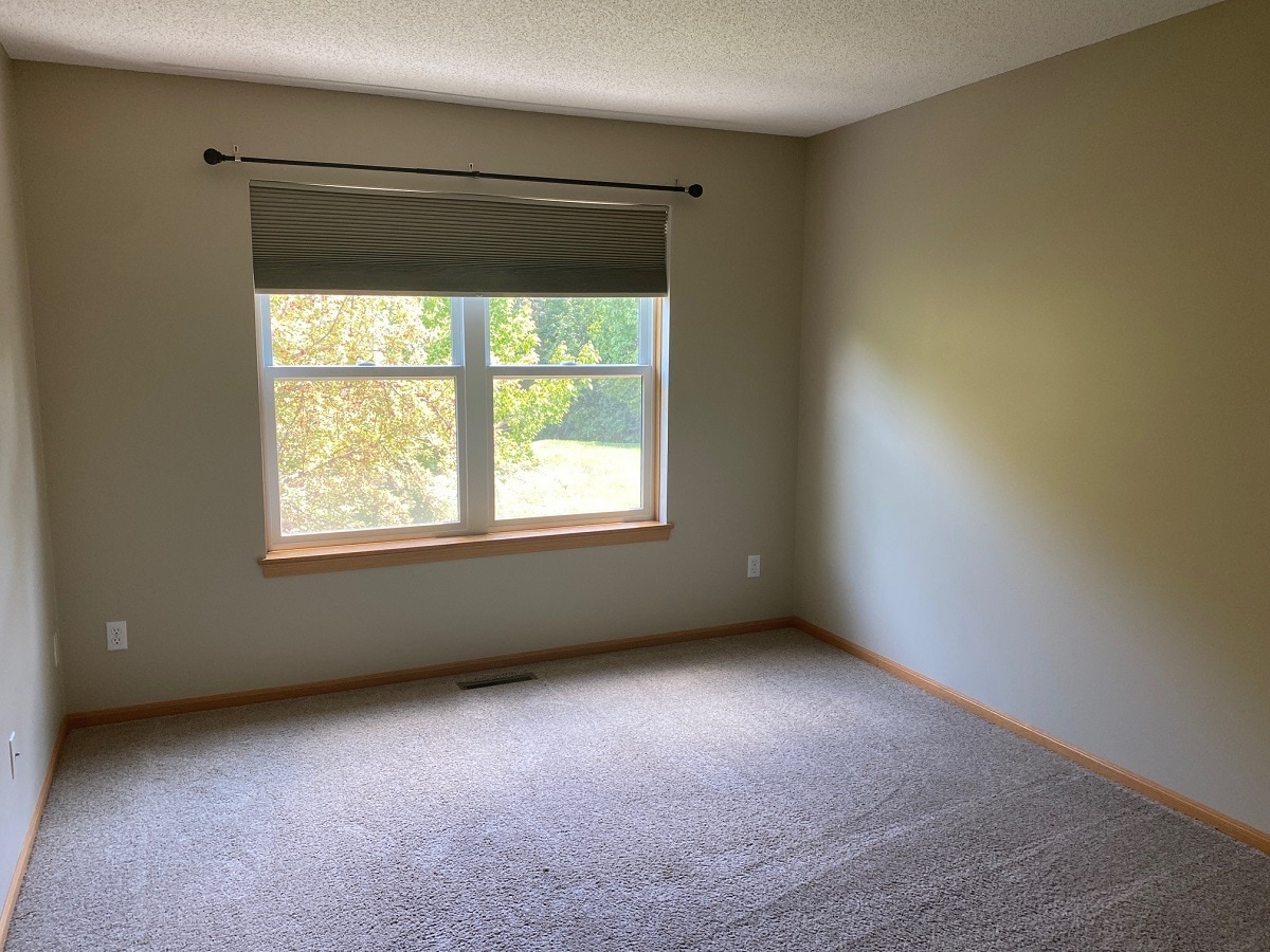 Building Photo - 7874 Garland Ln N