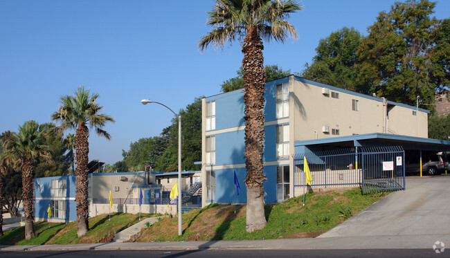 Building Photo - The Palms Apartments