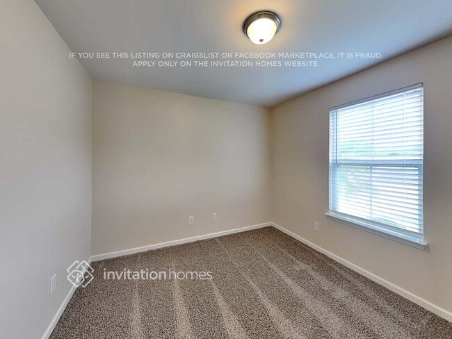 Building Photo - 7048 McLothian Ln