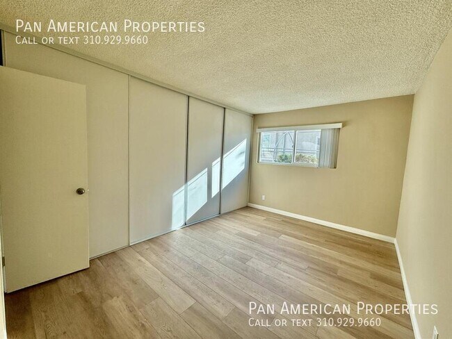 Building Photo - 326 S Gerhart Ave