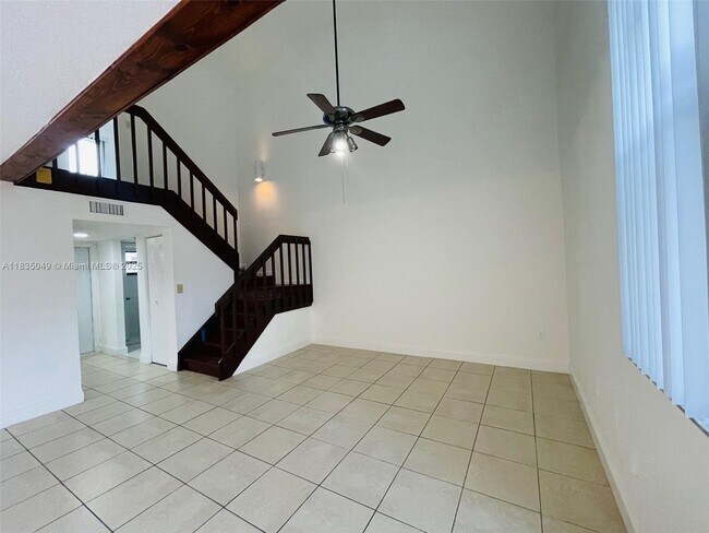 Building Photo - 1107 San Remo Cir