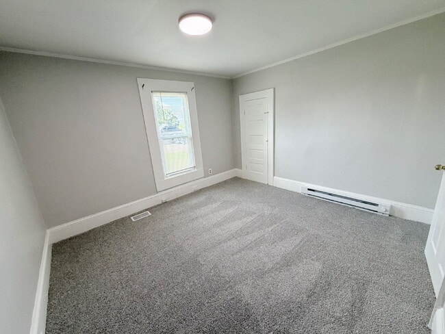 Building Photo - "Charming 3-Bedroom Home in the Heart of Winston-Salem-Pets Welcome Housing Vouchers Accepted!