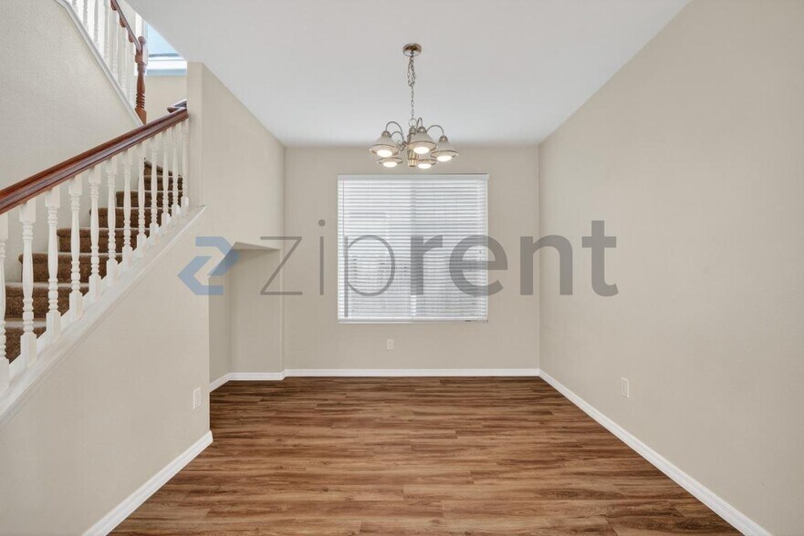 Building Photo - 608 Shenandoah Ave