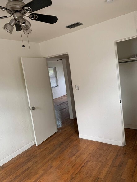 Room - 2634 39th Ave N