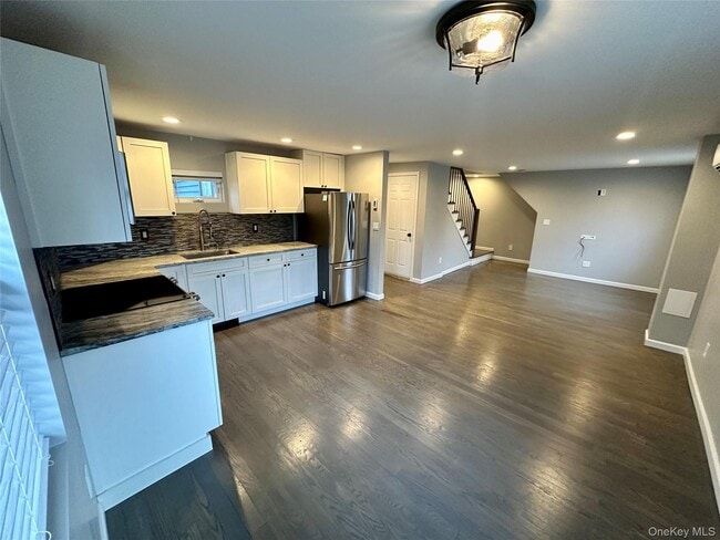 Building Photo - 1101 NY-17