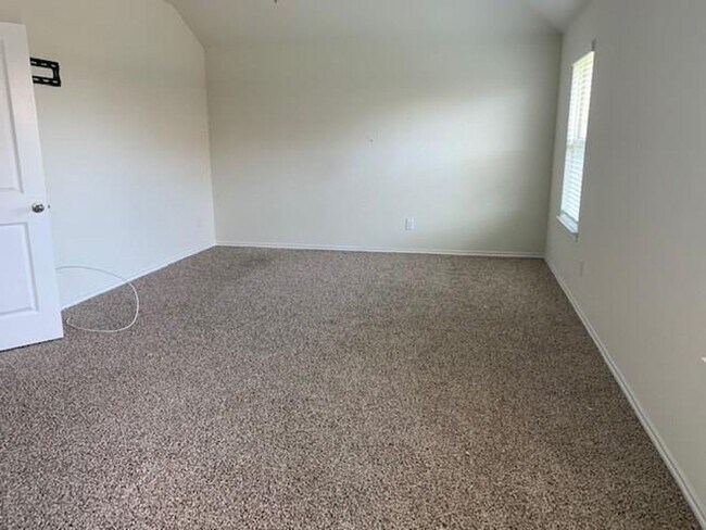 Building Photo - 814 Rustic Meadows Trl