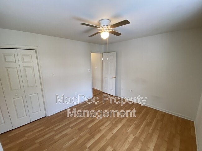 Building Photo - 212 Farrell Ln