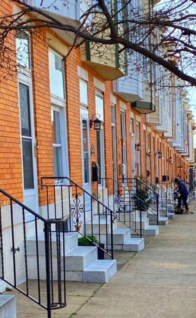 Building Photo - Corner Rowhouse Upper Unit-Canton, MD