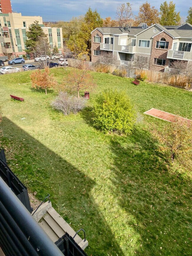 Building Photo - Available for 2026-2027 Fall Pre-Leasing! ...