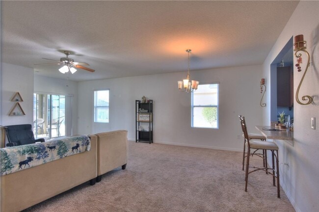 Building Photo - 3/2 Single Family Home located in a quiet ...