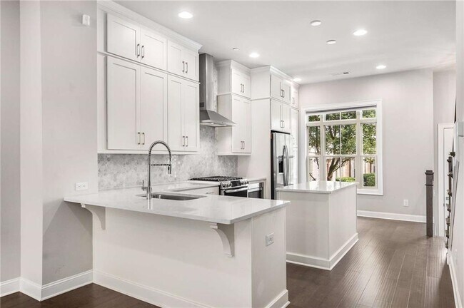 Building Photo - 4312 Parkside Pl