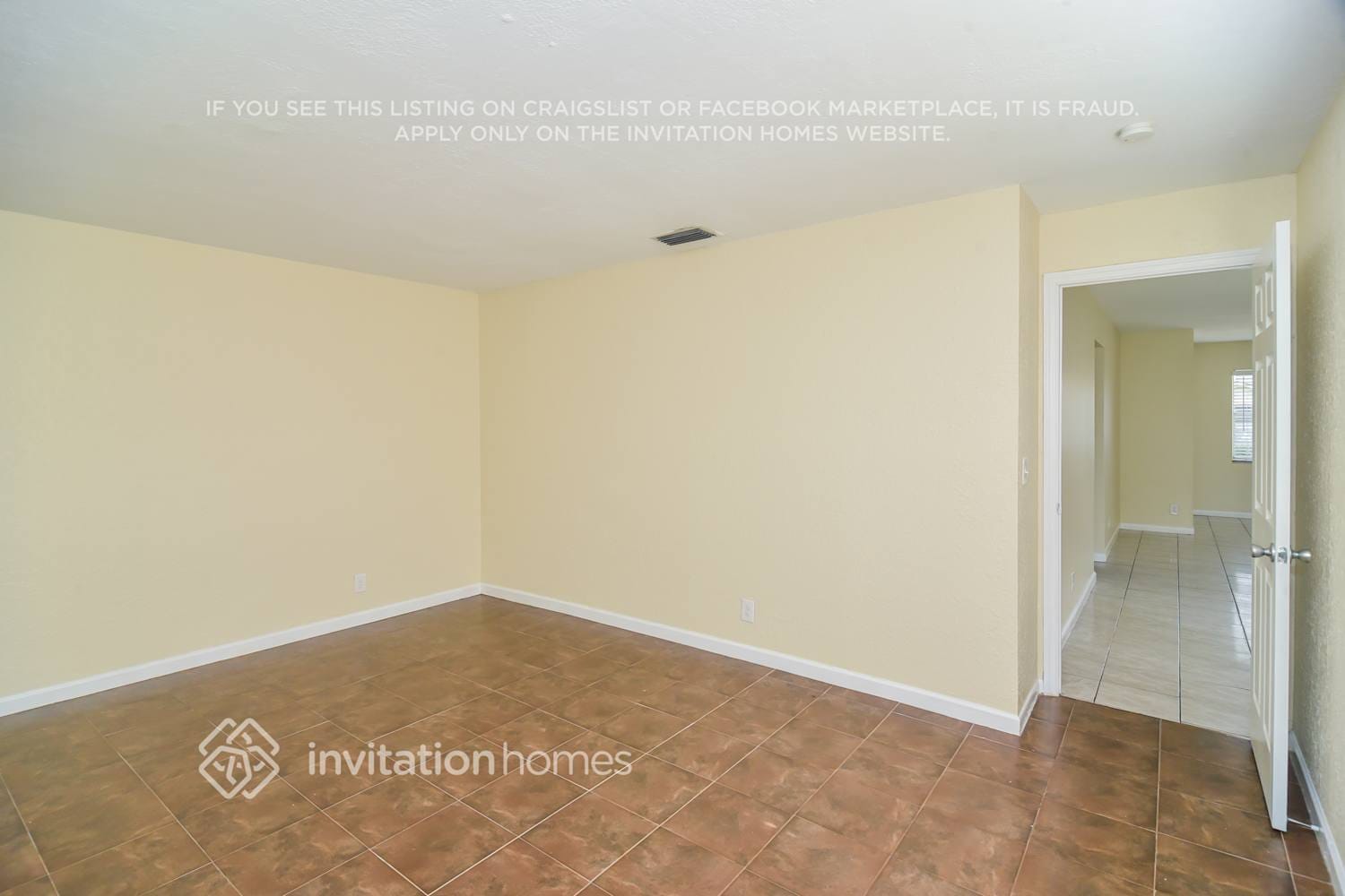 Building Photo - 479 NW 19th Ct