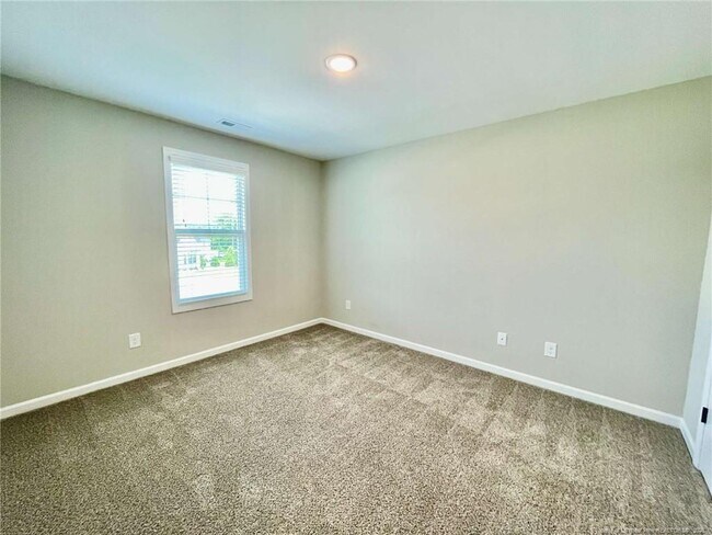 Building Photo - 141 Burnside Dr
