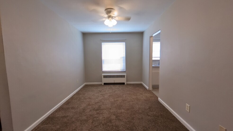 Building Photo - 1216 North Plum Street