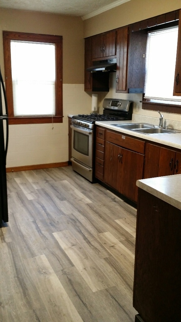 Building Photo - 2718 S Nebraska St