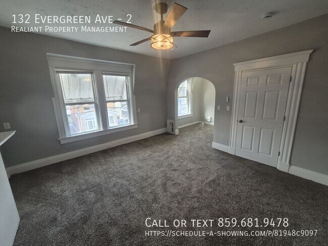 Building Photo - 132 Evergreen Ave