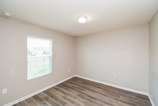 Building Photo - 3442 Canyon Falls Dr