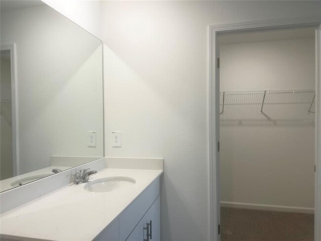 Building Photo - 8480 SW 41st Cir