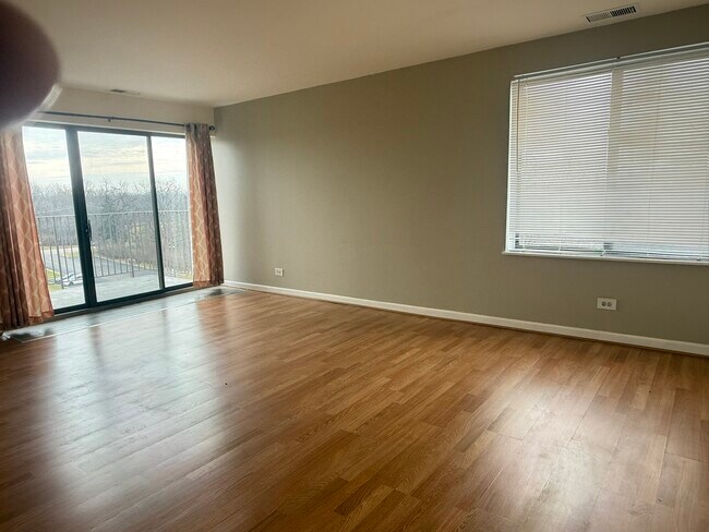 Building Photo - 425 Walnut Creek Rd