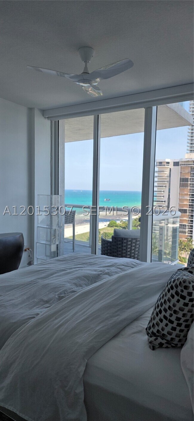 Building Photo - 6515 Collins Ave