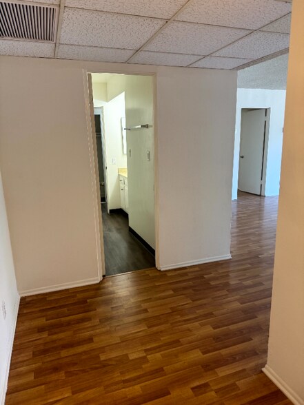 Building Photo - 4730 Natick Ave