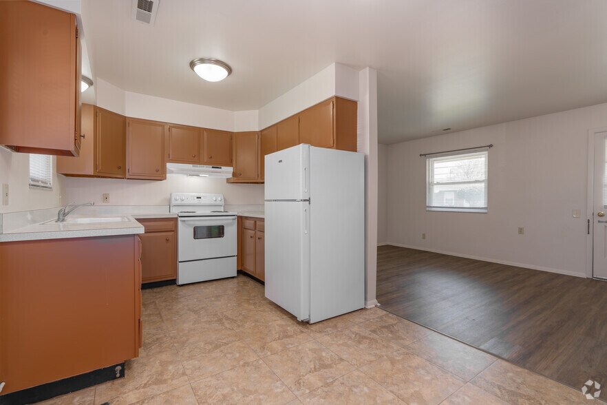 1BR, 1BA - Kitchen - Sontra Evansville Apartments