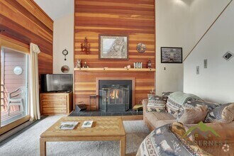 Building Photo - WINTER RENTAL Timber Ridge Condo - Nice 2 ...