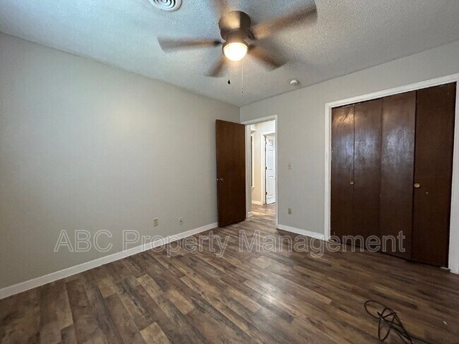 Building Photo - 1603 Juniper Cir