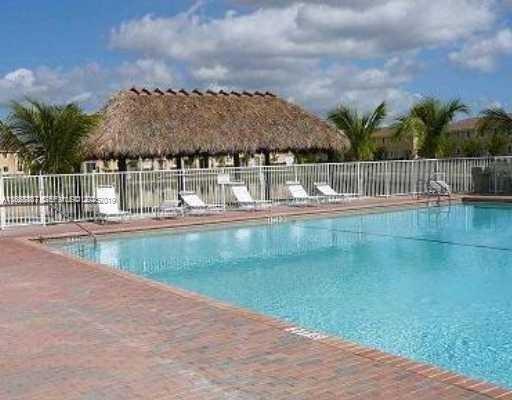 Building Photo - 2621 SE 15th Pl