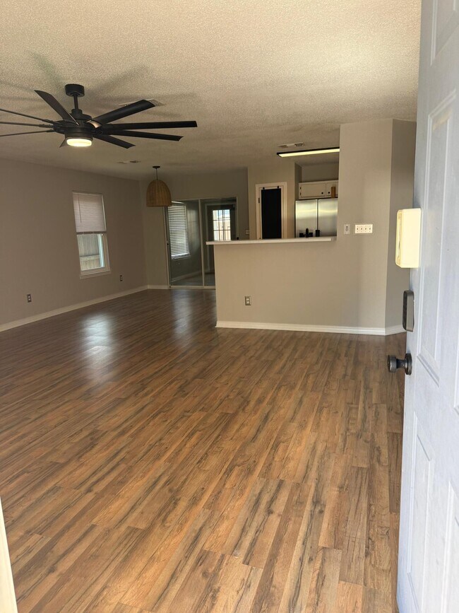 Building Photo - 38 Ruby Cir