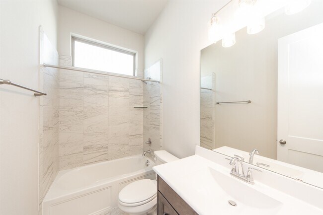 Building Photo - 2131 Wisteria Cove Dr