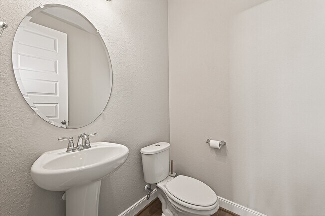 Building Photo - 17685 Martin Crk Ln