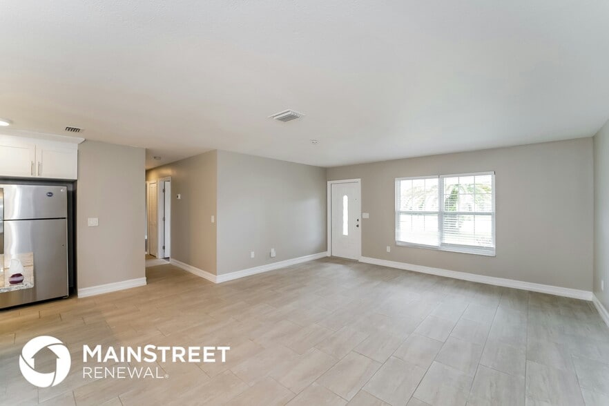 Building Photo - 5666 Orpha St