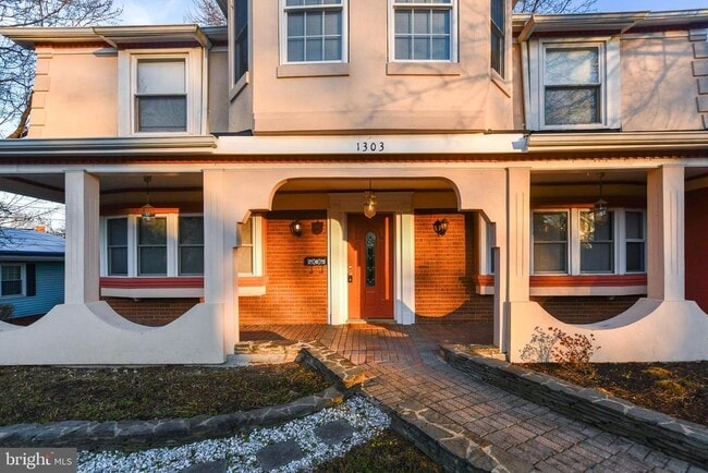 Building Photo - 1303 Port Echo Ln