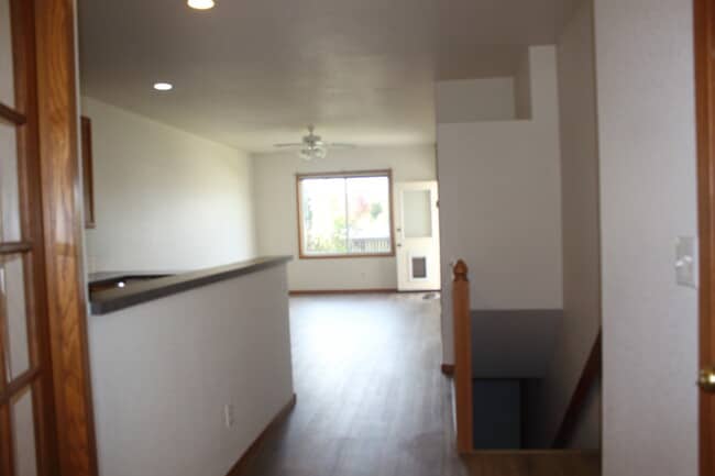 Building Photo - 2544 Begonia Ct