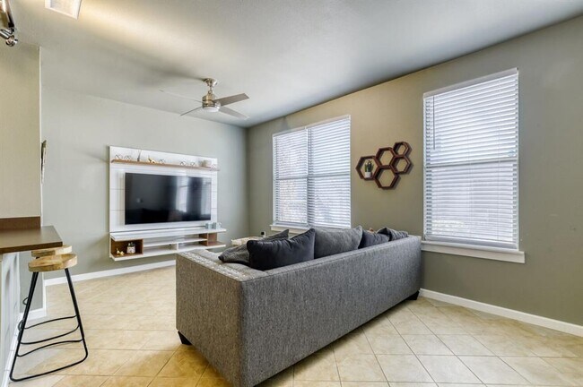 Building Photo - 1201 Grove Blvd