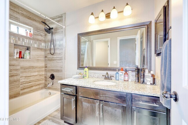 Building Photo - 2163 Enchanted Brk Dr