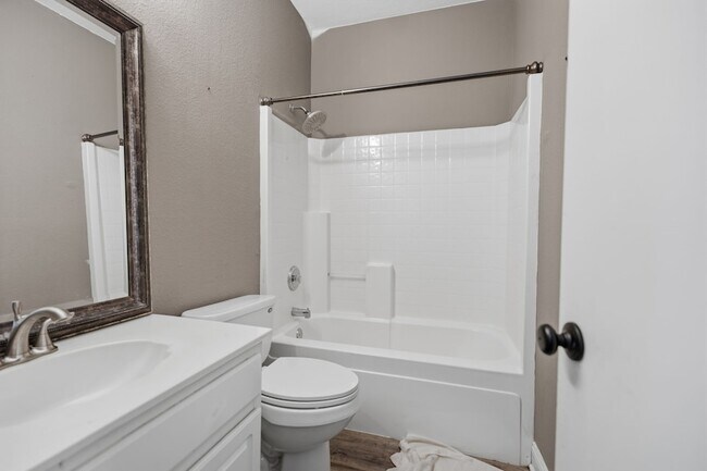 Building Photo - 1003 Morningside Dr