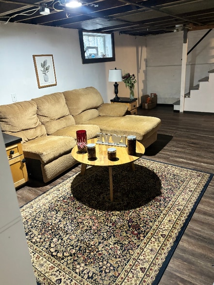 Building Photo - 1410 74th St