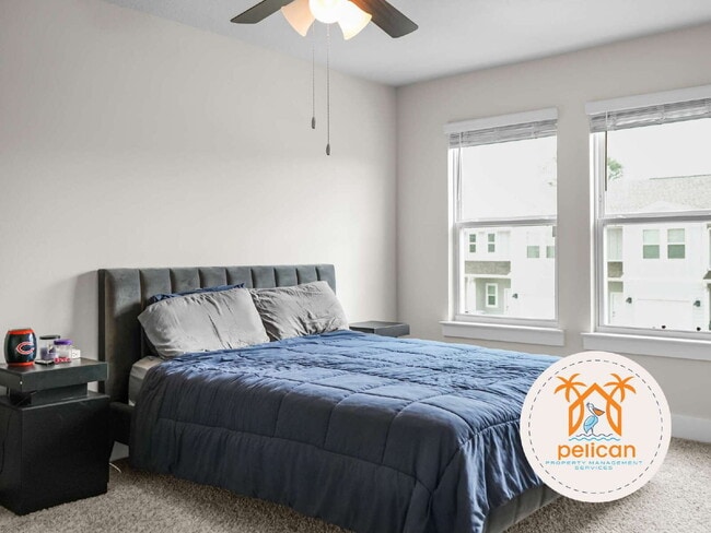 Building Photo - Peaceful Townhome