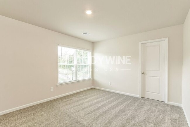 Building Photo - 640 Patmore Dr