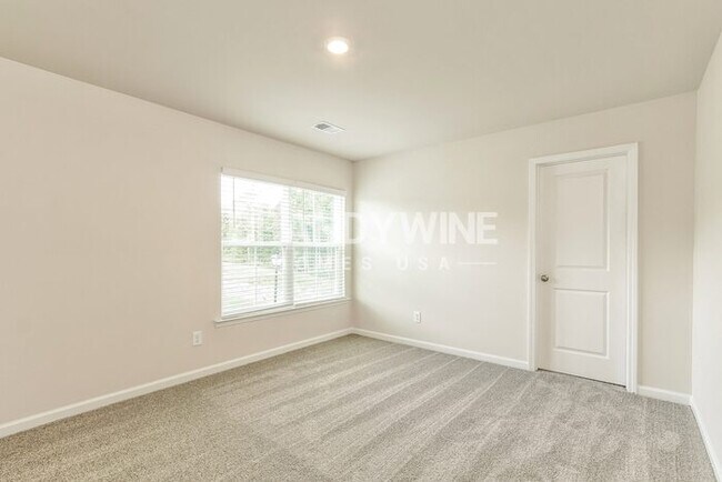 Building Photo - 998 Hayston Wy