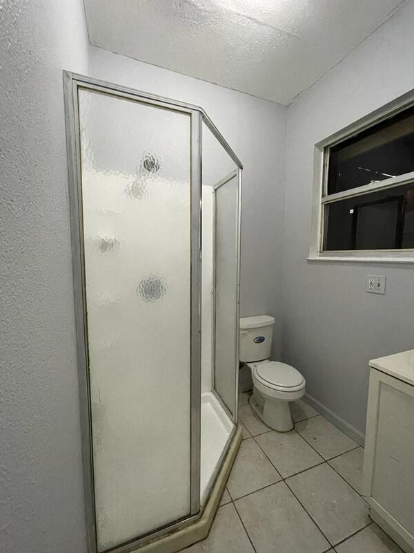 Building Photo - 4518 9th Ave S