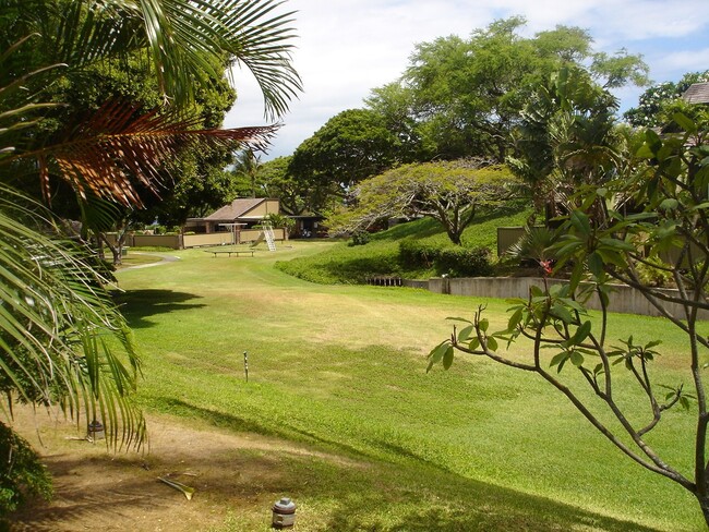 Building Photo - Spacious 3/2 in Kaneohe with Tropical Views