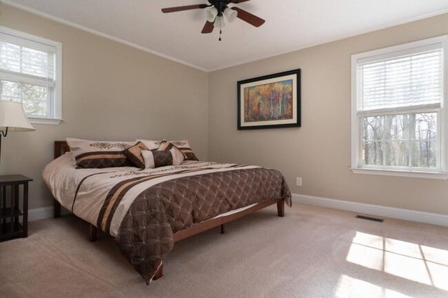 Building Photo - 7206 Sawyer Rd