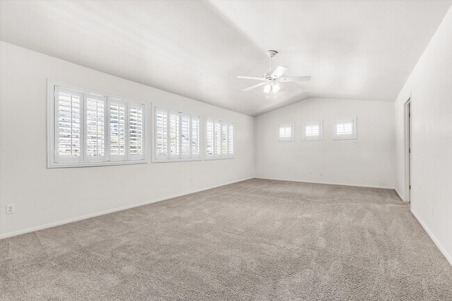 Building Photo - 75 Vallejo Verde St