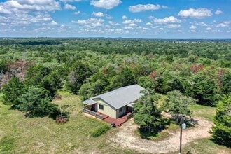 Building Photo - 1170 County Rd B